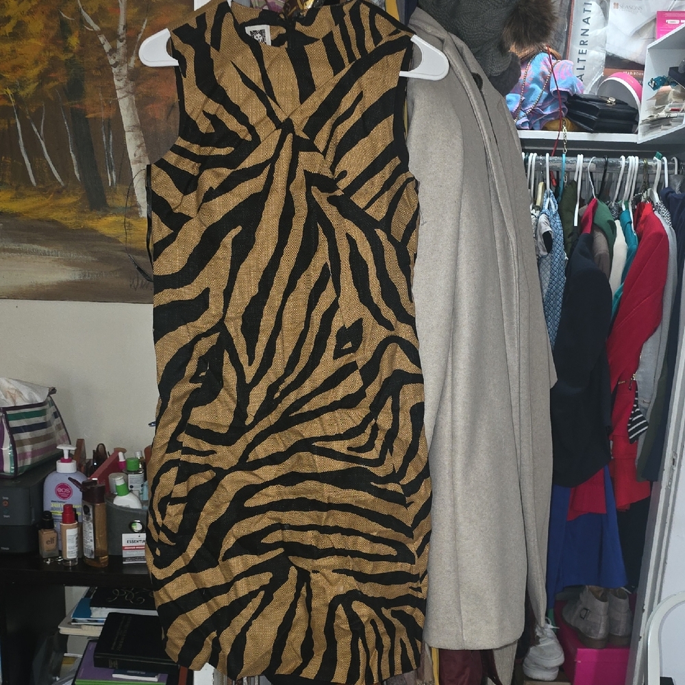Anne Klein Black and Tan Patterned Dress